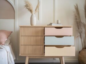 minimalistyczna komoda skandynawska