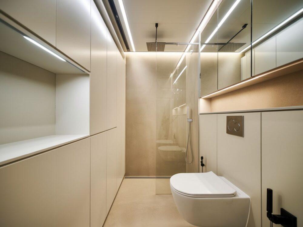 nowoczesne schowki łazienkowe