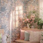 tapicerowany narożnik w kwiaty